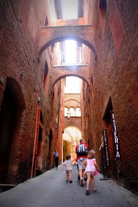 La Toscane avec les enfants, 2/3: Sienne, Volterra, San Gimignano et Pise La Toscane avec les enfants, 2/3: Sienne, Volterra, San Gimignano et Pise