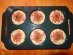 Muffins aux fromages et râpé de lardons fumés Muffins avant cuisson