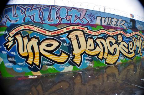 Une Pensée Pour les Jeunes de Foyer Une Pensée Pour les Jeunes de Foyer (1)