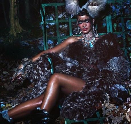 Rihanna, reine sauvage en couv' du prochain W Magazine...