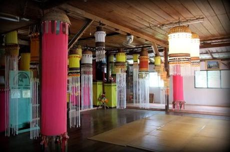 10 août 2014. Nong Khai. Wang Nammok, le village des lanternes. DSCF9104