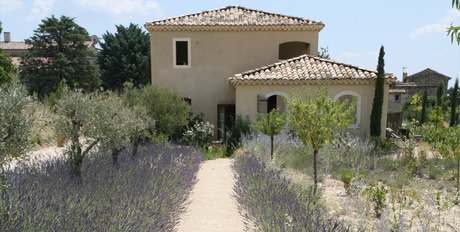 Halte dans le Luberon : Le mas de Cink Halte dans le Luberon : Le mas de Cink