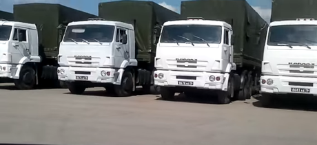 Camions du convoi humanitaire russe