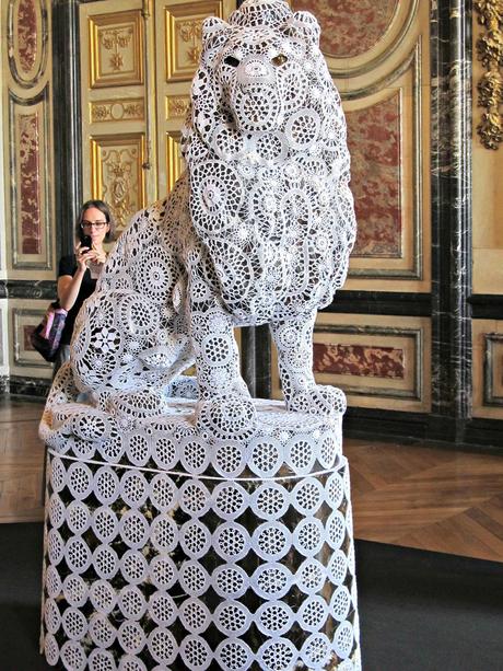 Joana Vasconcelos – Lion sculpture dentelles Art