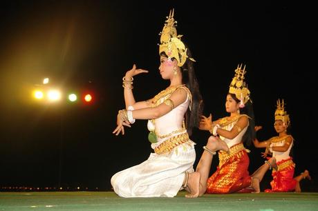 apsara_dancers