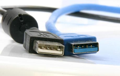 logo5 Le connecteur USB 3.1 réversible est bientôt prêt