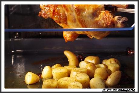 POULET A LA BROCHE POMMES DE TERRE AUX EPICES poulet broche p de t-1206