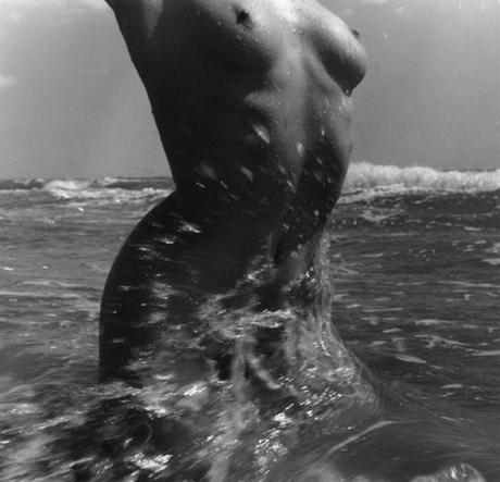 Nu de la mer, les saintes-Marie-de-la-mer, 1957, Lucien Clergue