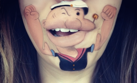 Cette fille est capable de transformer sa bouche en personnages célèbres ! IMG_0802.PNG