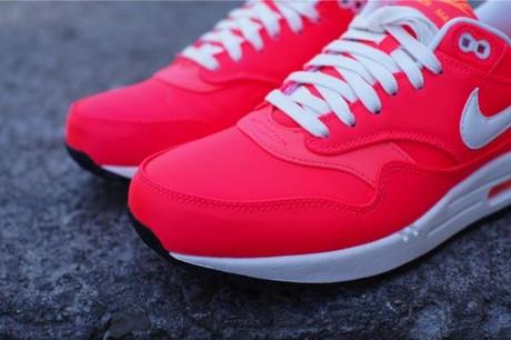 nike air max 1 hyper punch nike air max 1 hyper punch