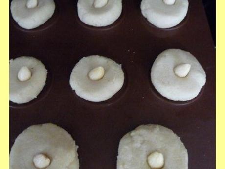 Amaretti Cliquer sur les flèches