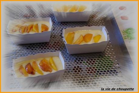 PETITS MOELLEUX AUX PECHES FRAICHES mini-cake à la pêche-1009