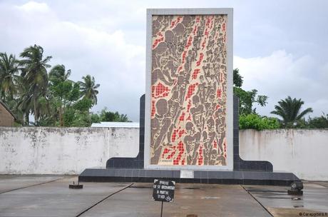 Ouidah : vestiges d’un périple initiatique Mémorial - Ouidah