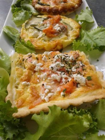 Tarte à la truite fumée et aux courgettes tartelettes truite fumée courgettes