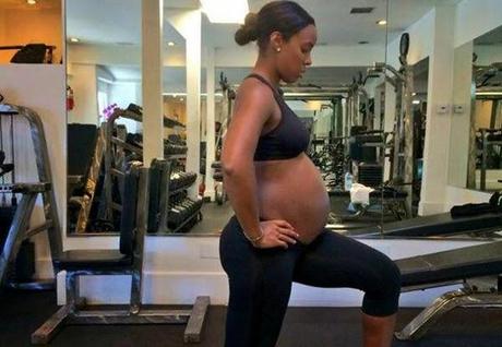 Kelly Rowland en fait-elle trop avec sa grossesse ?