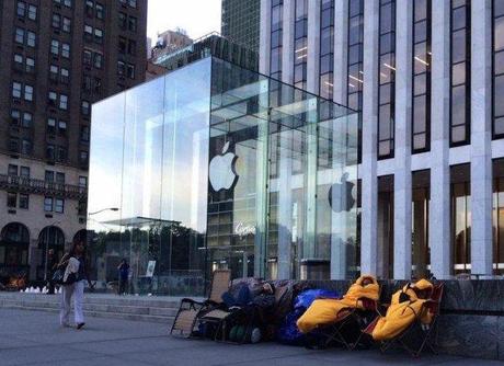 Apple Store fans iPhone 6