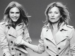 Kate Moss et Cara Delevingne, égéries du nouveau parfum : My Burberry. 