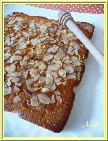 Cake au miel et aux amandes Cake au miel et aux amandes