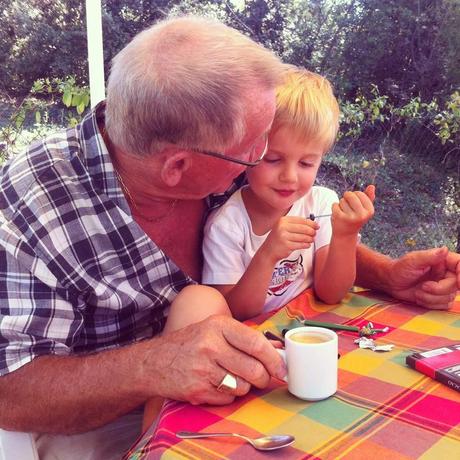 Petit Loulou et son papi Petit Loulou et son papi