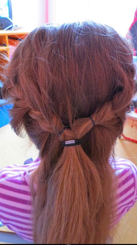 Tuto coiffure #1 : Chignon tressé Tuto coiffure #1 : Chignon tressé