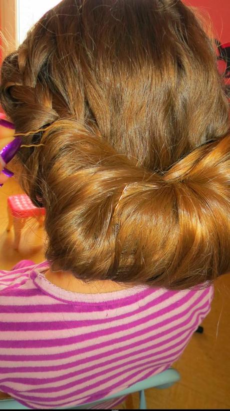 Tuto coiffure #1 : Chignon tressé Tuto coiffure #1 : Chignon tressé