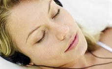 Mémoire : S’endormir avec de la musique l’améliorerait