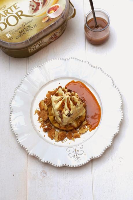 Tatin de pommes, coulis de caramel au beurre salé, crème glacée façon glacier saveur crème brûlée Tatin de pommes, coulis de caramel au beurre salé, crème glacée façon glacier saveur crème brûlée