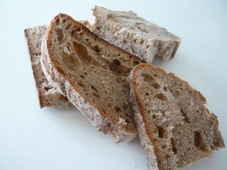 Le pain rassis, on ne le gaspille pas, on le recycle ! pain,gaspillage alimentaire,recyler le pain,que faire avec du pain rassis,panzanella,pain perdu,dame farine,boulangerie marseille