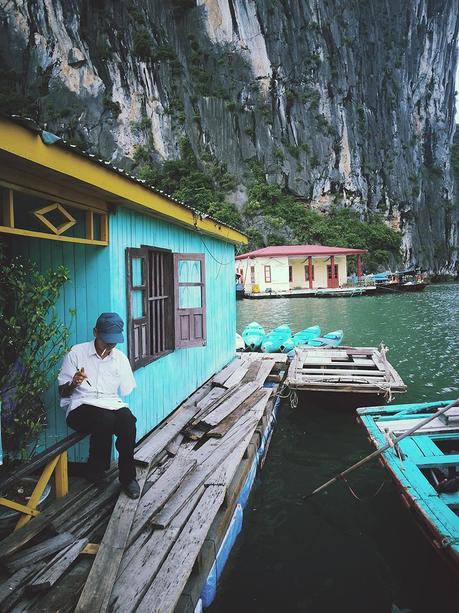 1ères images du Vietnam halong-bay