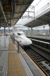Arrivée du Shinkansen pour partir à Nagoya