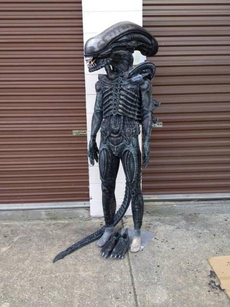 Alien-costume2