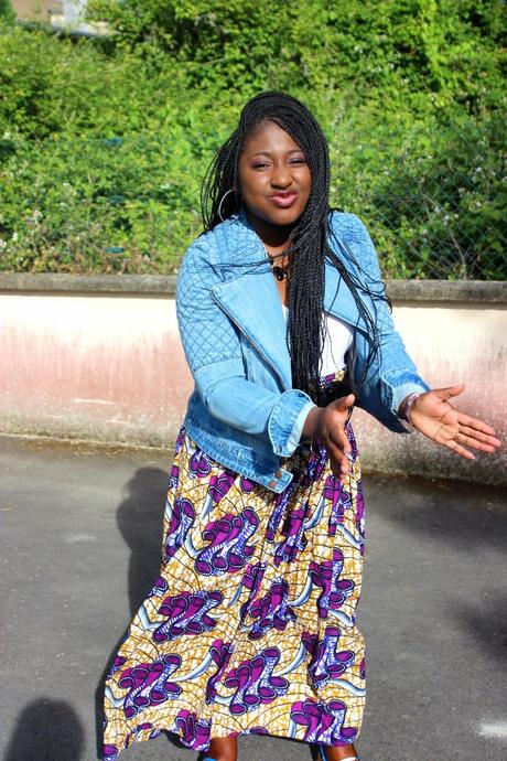 French Curves # 7: Stylée avec une pièce en Jean French Curves # 7: Stylée avec une pièce en Jean