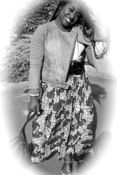 French Curves # 7: Stylée avec une pièce en Jean French Curves # 7: Stylée avec une pièce en Jean