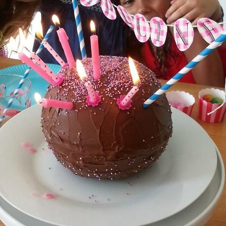 Le gâteau pinata gateau-pinata-bougies