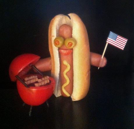 Sandwich Monsters hot dog