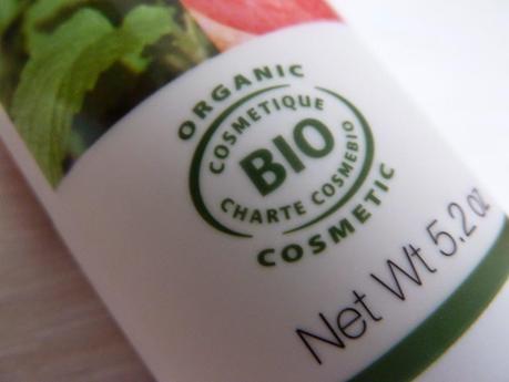 Mon soin préféré pour garder des pieds en forme : la crème pour les pieds extra douce - MELVITA Mon soin préféré pour garder des pieds en forme : la crème pour les pieds extra douce - MELVITA