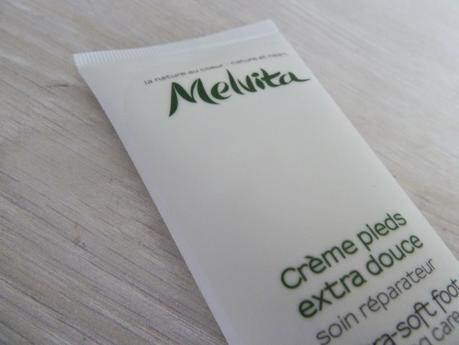 Mon soin préféré pour garder des pieds en forme : la crème pour les pieds extra douce - MELVITA Mon soin préféré pour garder des pieds en forme : la crème pour les pieds extra douce - MELVITA