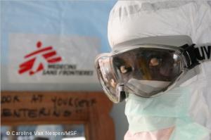 EBOLA: Une française travaillant pour MSF touchée par le virus  – MSF, OMS, ECDC