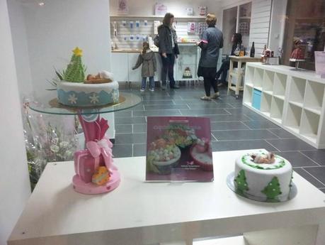 Amis Belges du nouveau en Belgique : Une jolie boutique de cake design vient d'ouvrir chez vous. 1473783_10202613112988208_2062129323_n