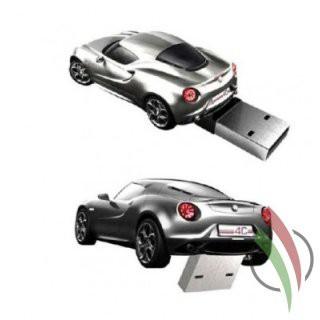 Alfa-Romeo-4C-USB-Stick-4GB-Modellauto-Lineaccessori.jpg
