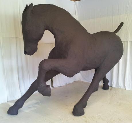saone de stalh – sculpture monumental – cheval brann – 2014