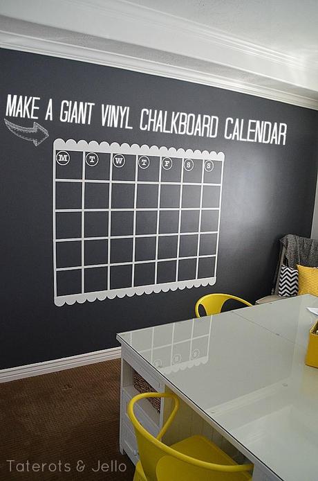 giant-vinyl-chalkboard-calendar