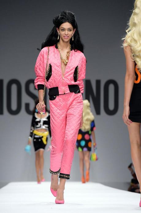 Moschino présente une collection 2015 inspirée de Barbie Moschino-SpringSummer-2015--044
