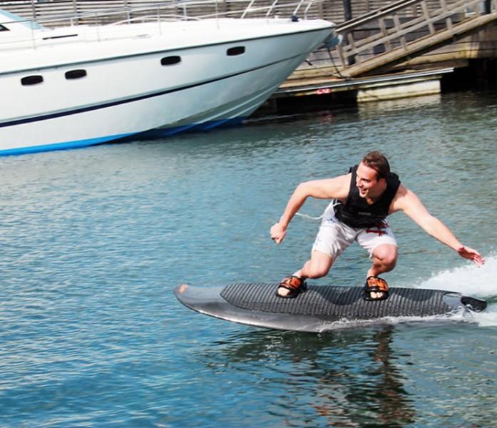 Du WakeBoard sans bateau, c’est possible Du WakeBoard sans bateau, c’est possible