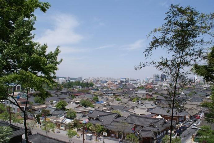 Voyager en train avec Nae-il ro Jeonju : le village de hanok