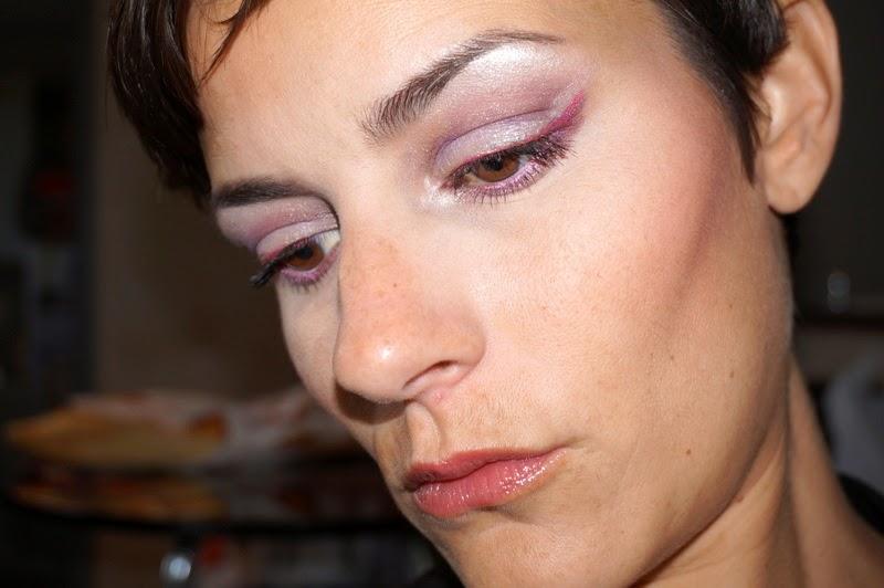 Une violette ornée en rose Une violette ornée en rose