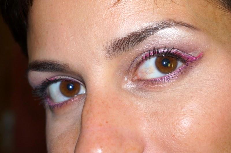 Une violette ornée en rose Une violette ornée en rose