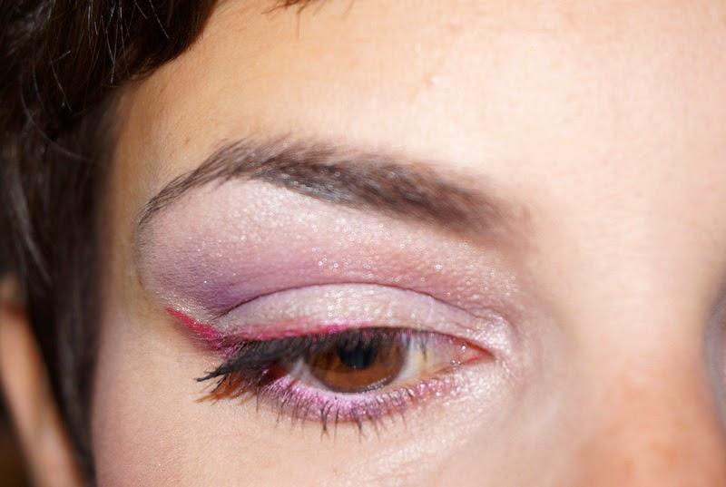 Une violette ornée en rose Une violette ornée en rose