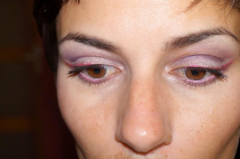 Une violette ornée en rose Une violette ornée en rose