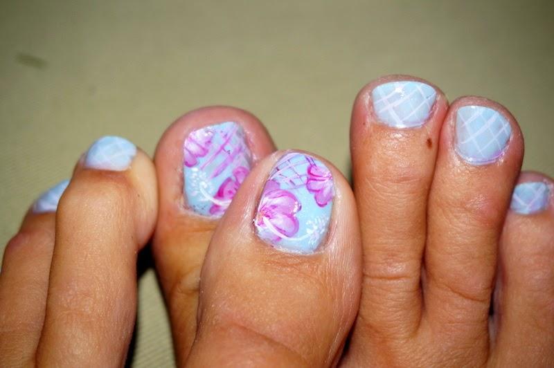 Fleurs de petons et quadrillage Fleurs de petons et quadrillage